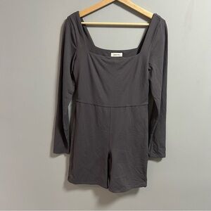 Aritzia - Babaton Romper